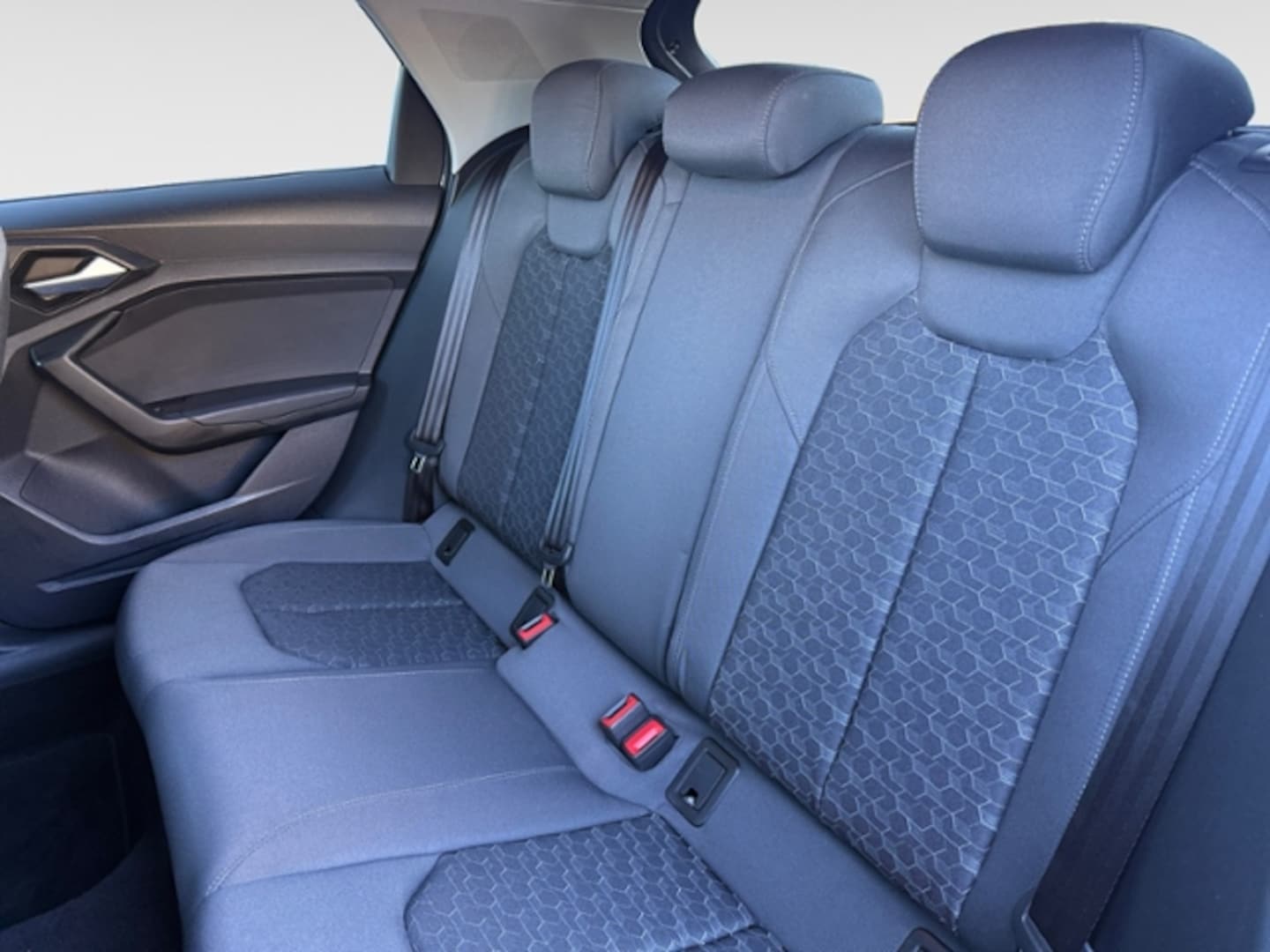 Bild über Audi A1 Sportback advanced 30 TFSI S tronic - für weitere Informationen kontaktieren Sie den Audi Partner