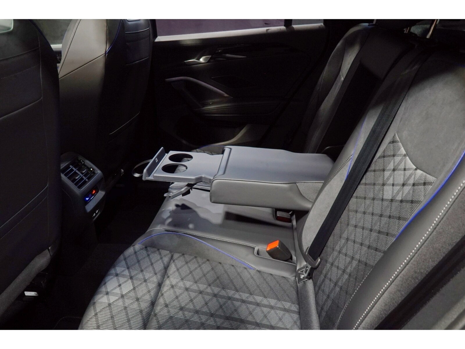 Volkswagen Tiguan – Bild 11