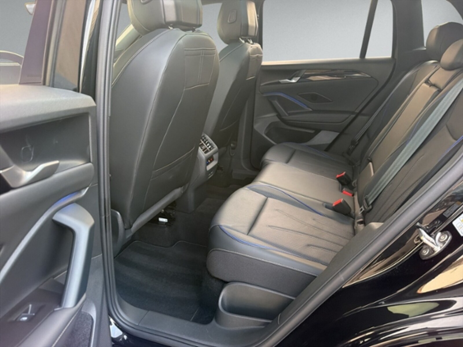 Volkswagen Tiguan – Bild 10