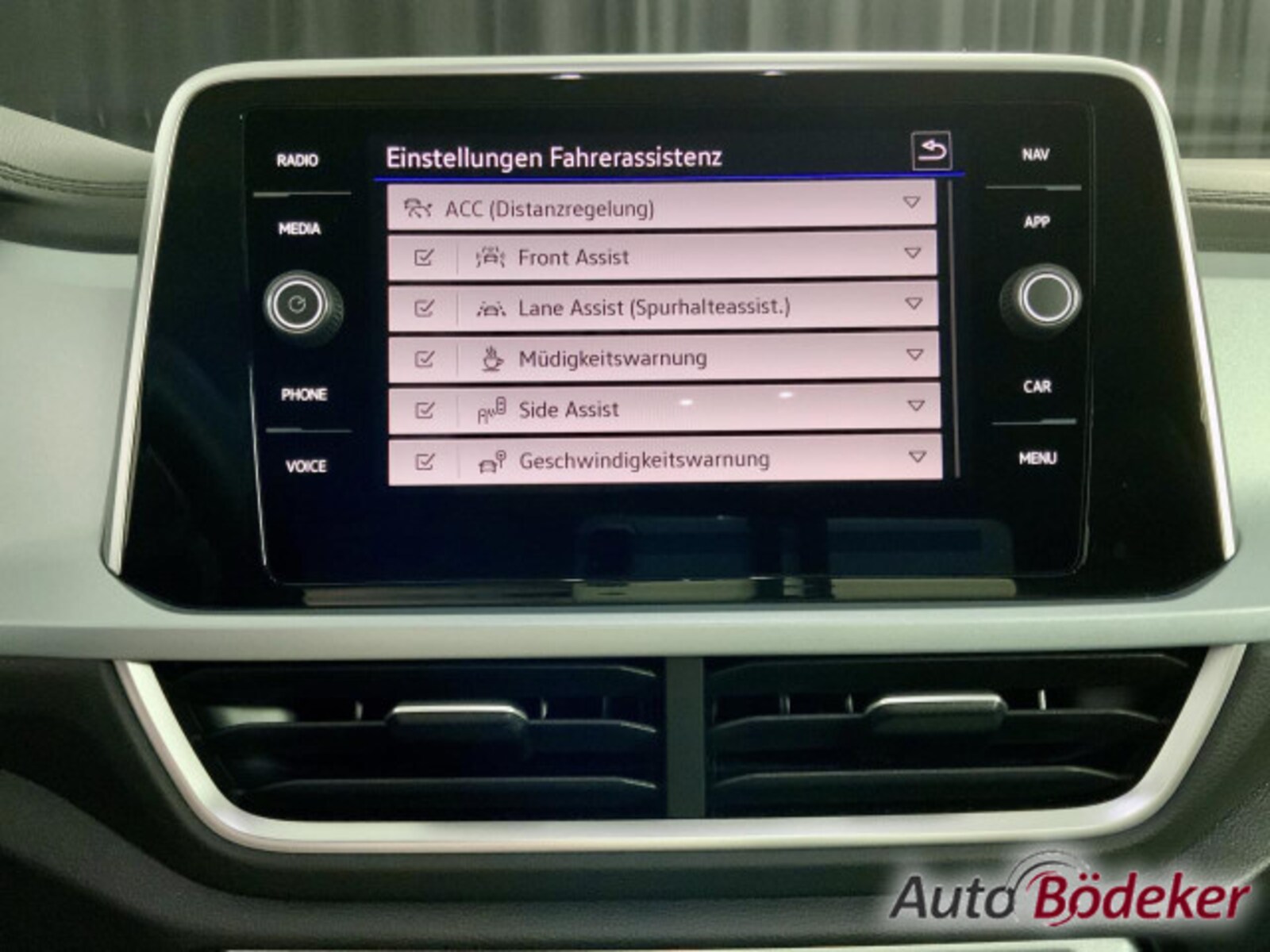 Volkswagen T-Roc – Bild 13