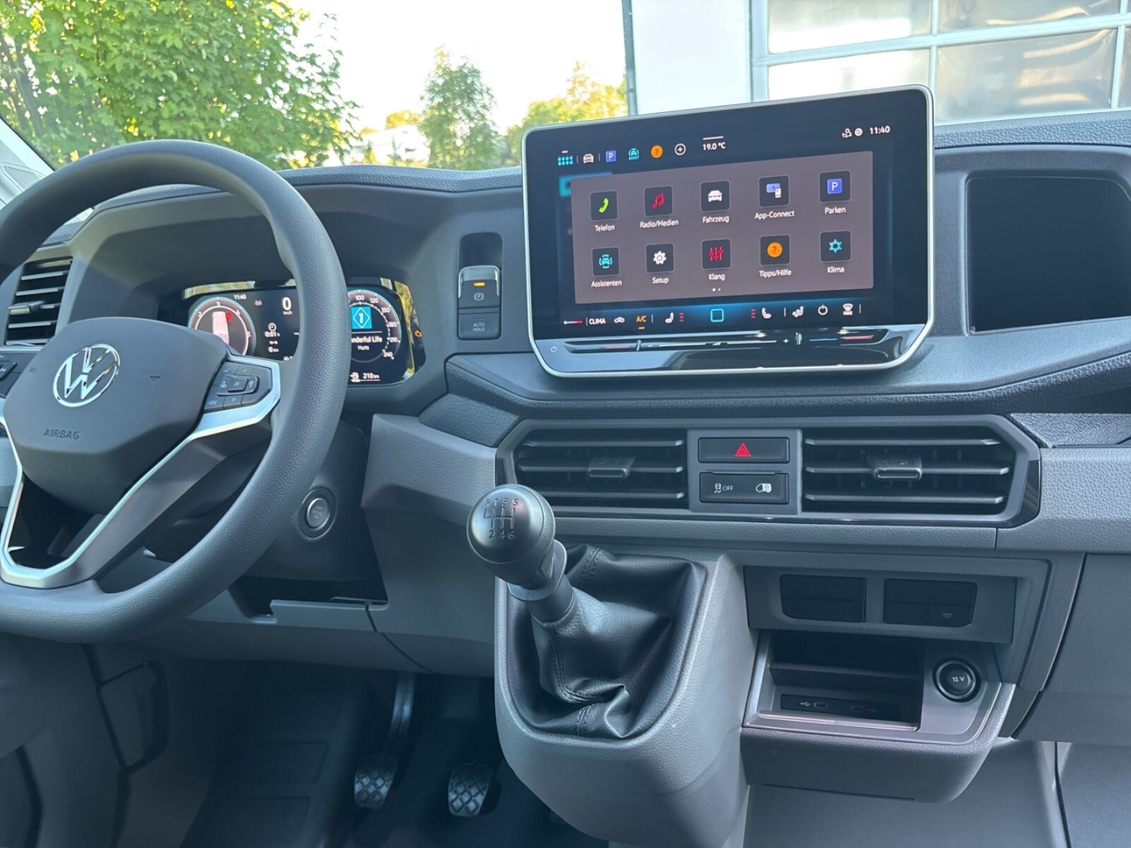 Volkswagen Crafter Kasten mittlerer Radstand – Bild 14