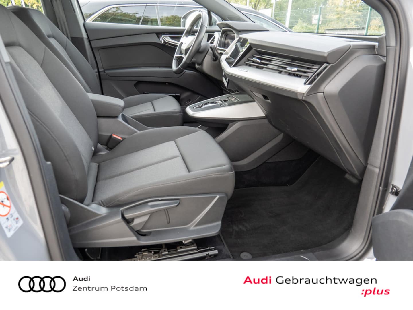 Bild über Audi Q4 e-tron 40 e-tron - für weitere Informationen kontaktieren Sie den Audi Partner