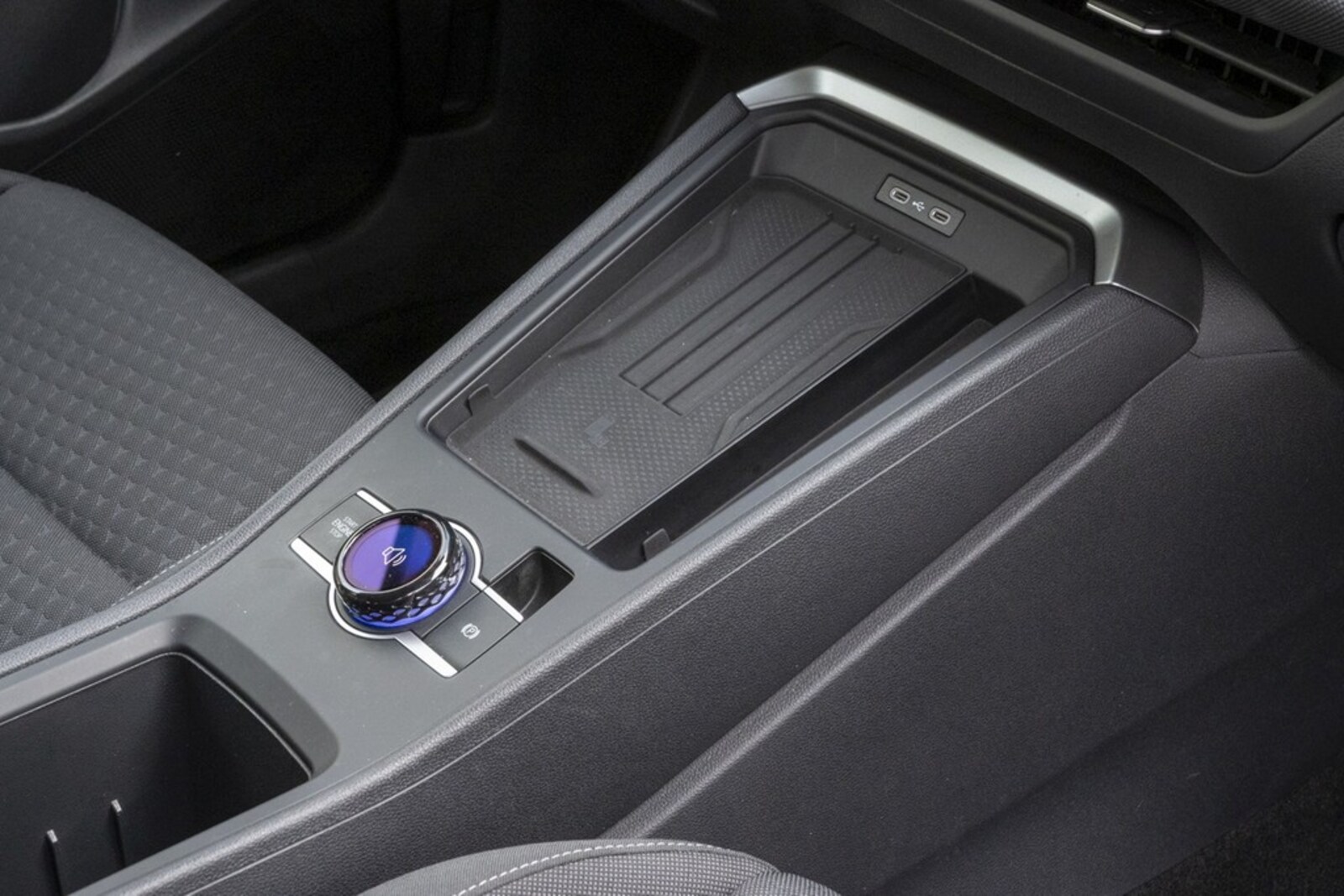 Volkswagen T-Roc – Bild 12