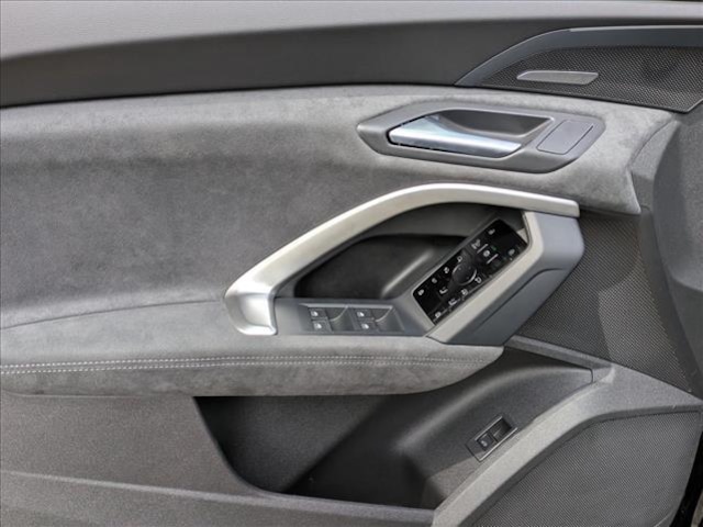 2026 Audi SQ5 Premium Plus - Photo 17