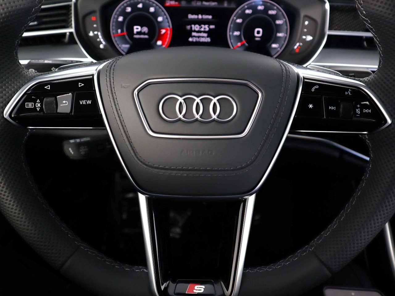 2025 Audi S8 Base - Photo 8