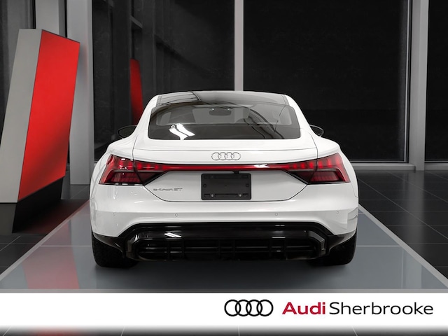 2022 Audi e-tron GT quattro