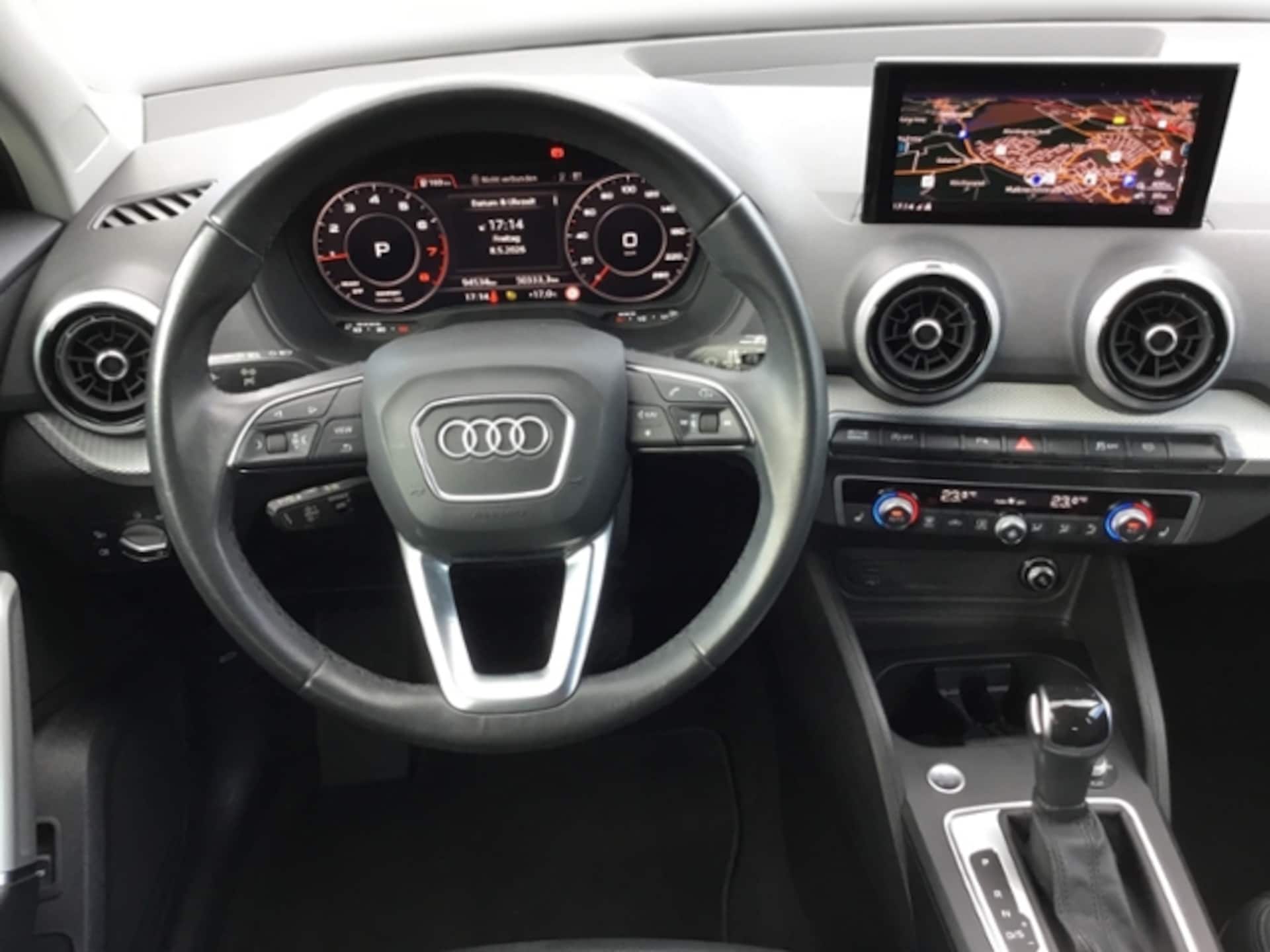 Audi Q2 S line