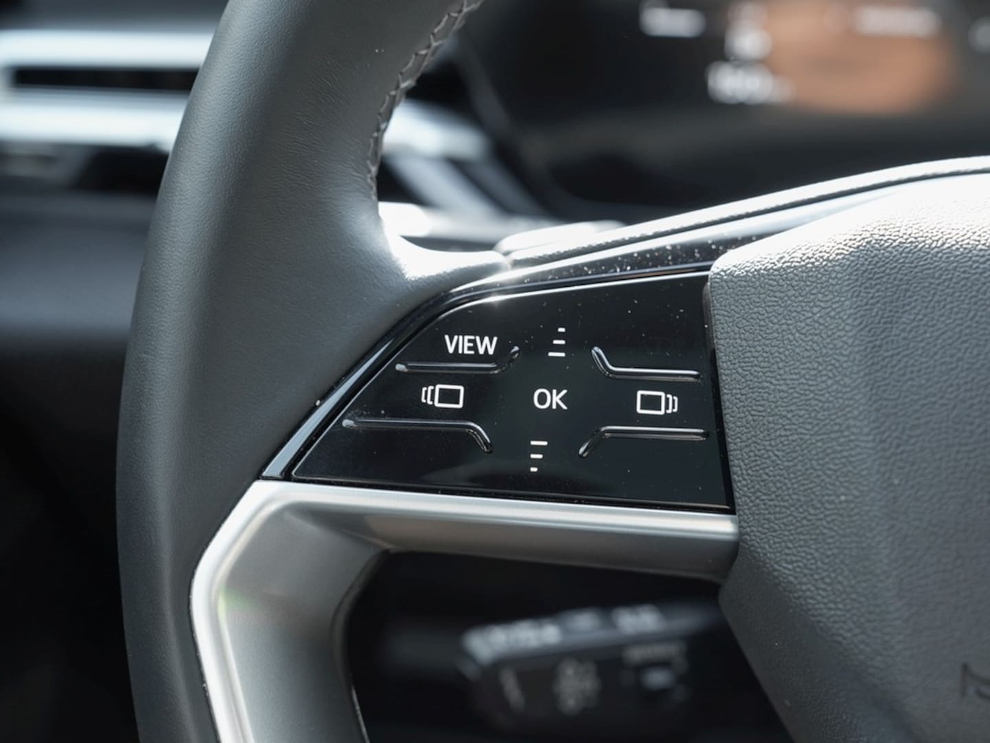 Bild über Audi A6 Avant TDI quattro 150 kW S tronic - für weitere Informationen kontaktieren Sie den Audi Partner