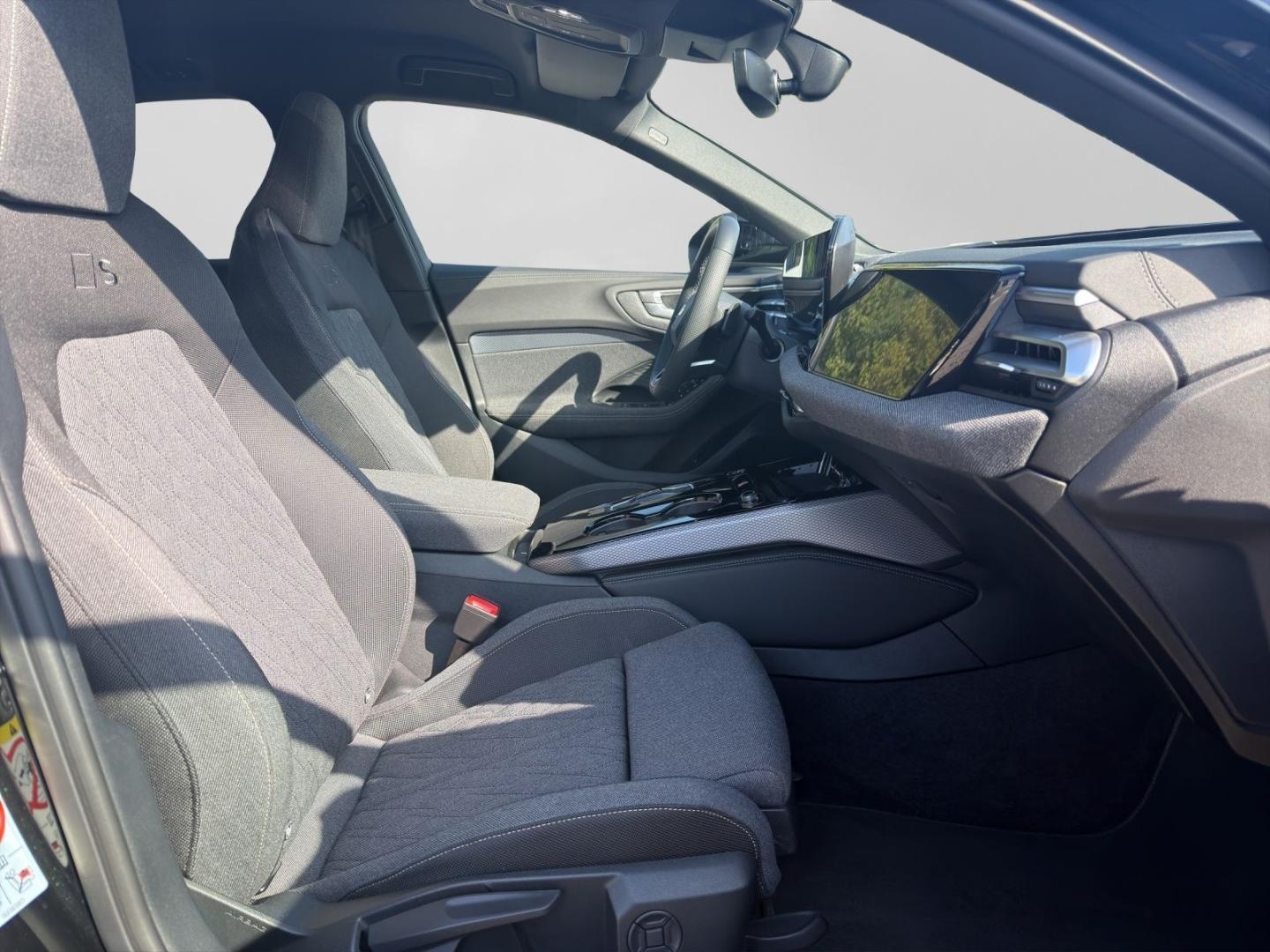 Bild über Audi A5 Avant e-hybrid e-hybrid quattro 220 kW S tronic - für weitere Informationen kontaktieren Sie den Audi Partner