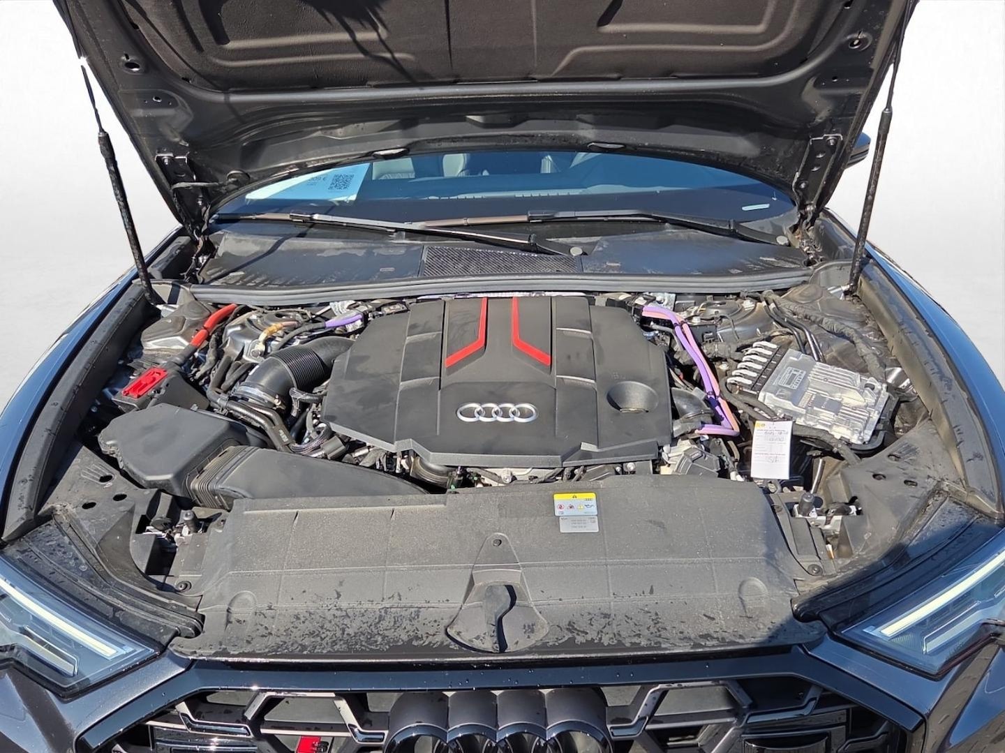 Bild über Audi S6 Avant TDI quattro tiptronic - für weitere Informationen kontaktieren Sie den Audi Partner