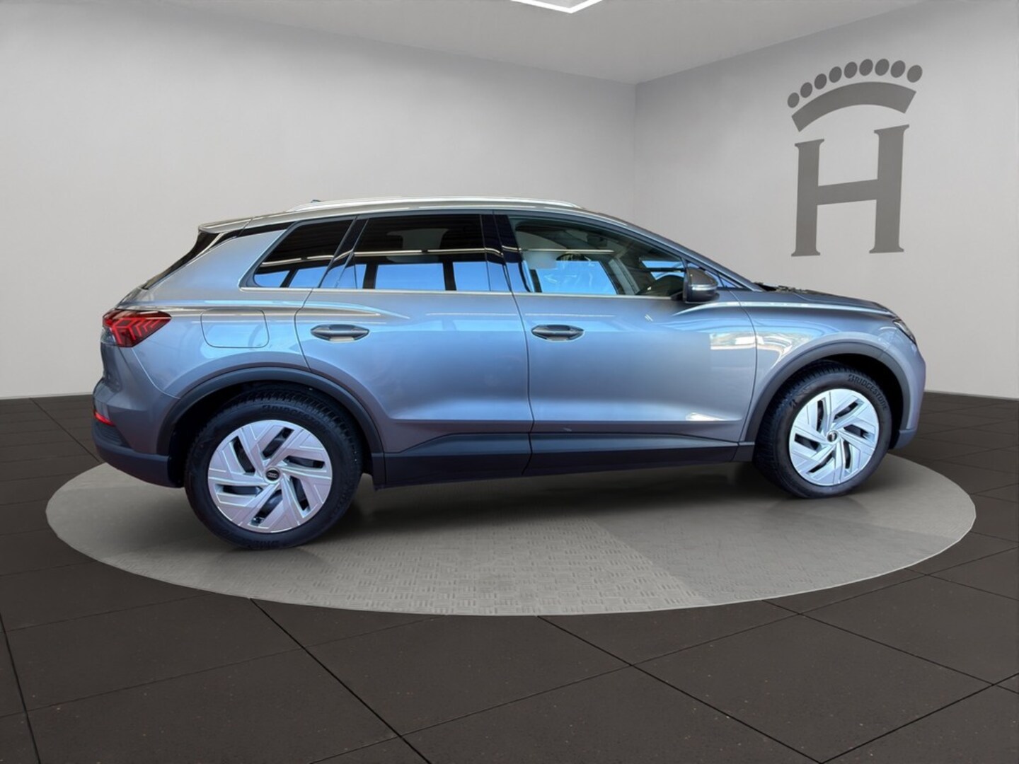 Bild über Audi Q4 e-tron 40 e-tron - für weitere Informationen kontaktieren Sie den Audi Partner