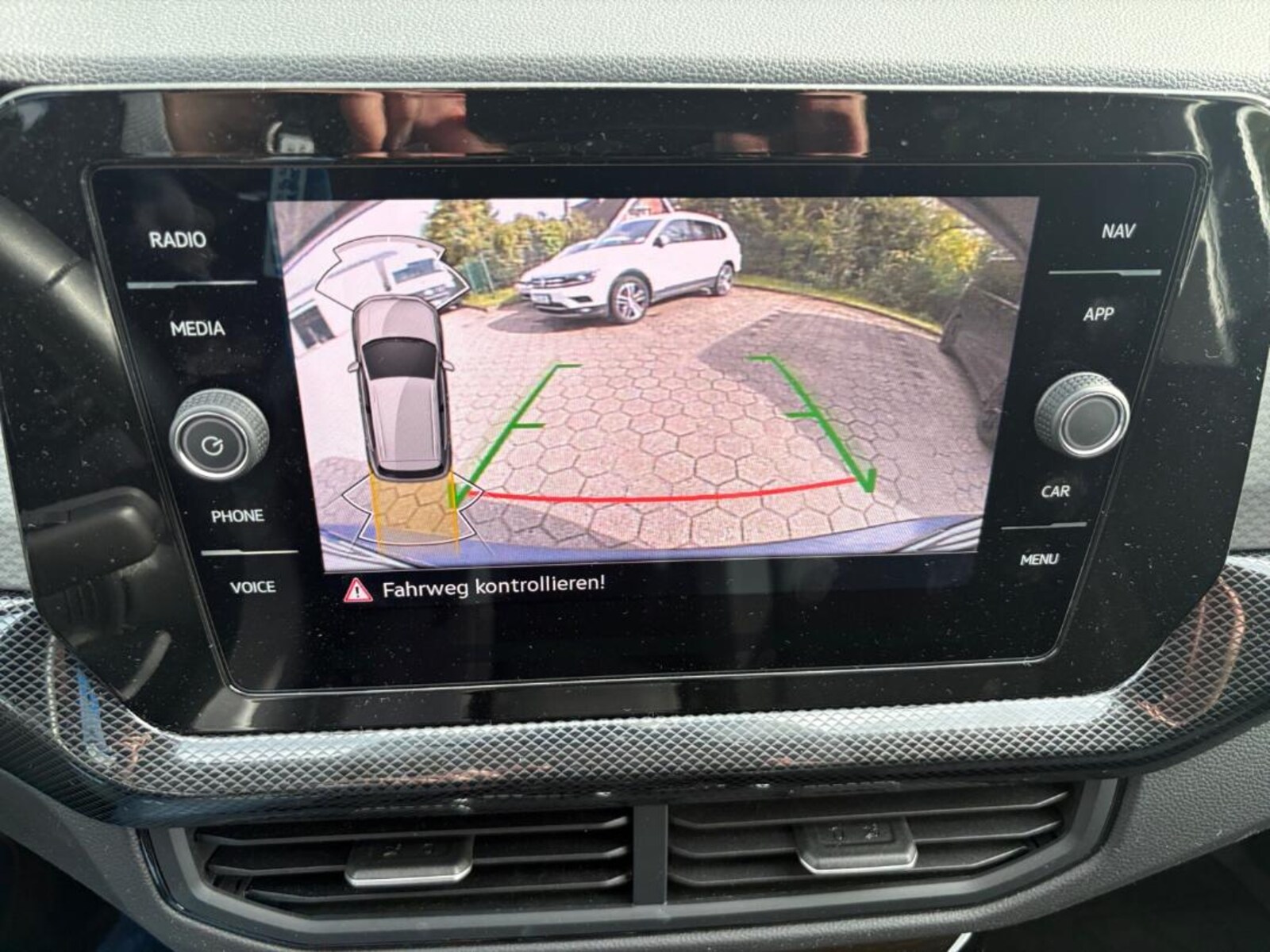 Volkswagen T-Cross – Bild 11