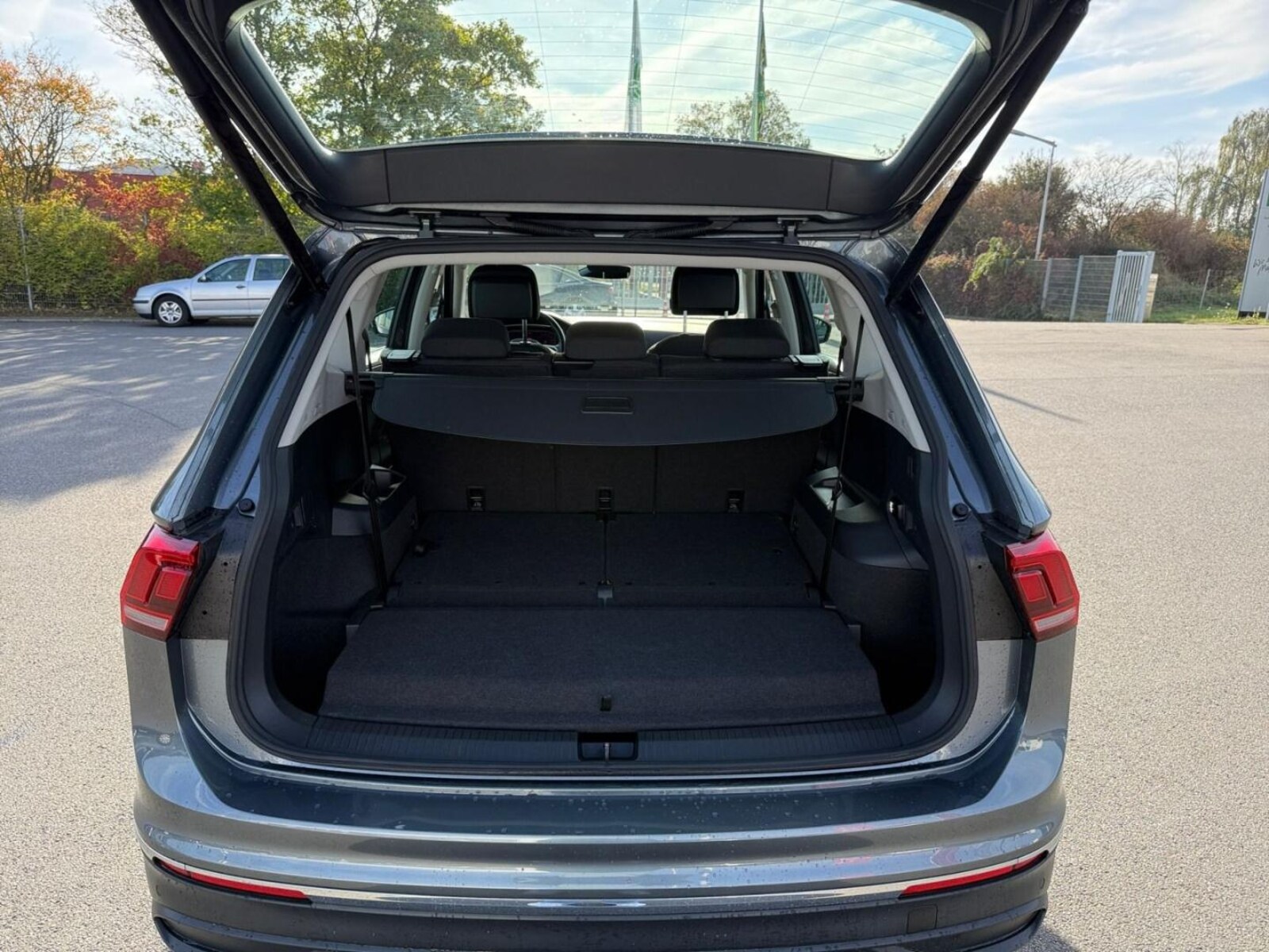 Volkswagen Tiguan Allspace – Bild 17