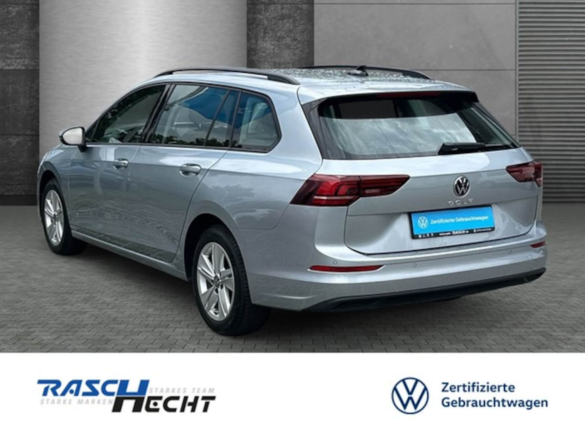 Volkswagen Golf Variant Life