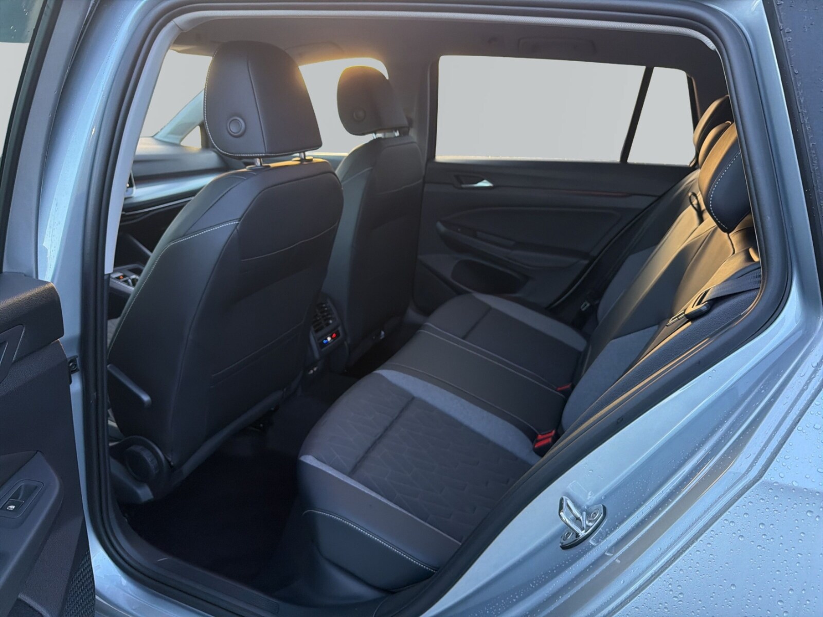 Volkswagen Golf Variant – Bild 9