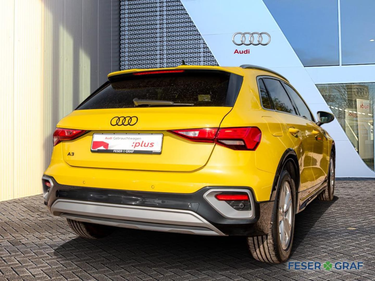 Bild über Audi A3 allstreet 35 TFSI S tronic - für weitere Informationen kontaktieren Sie den Audi Partner