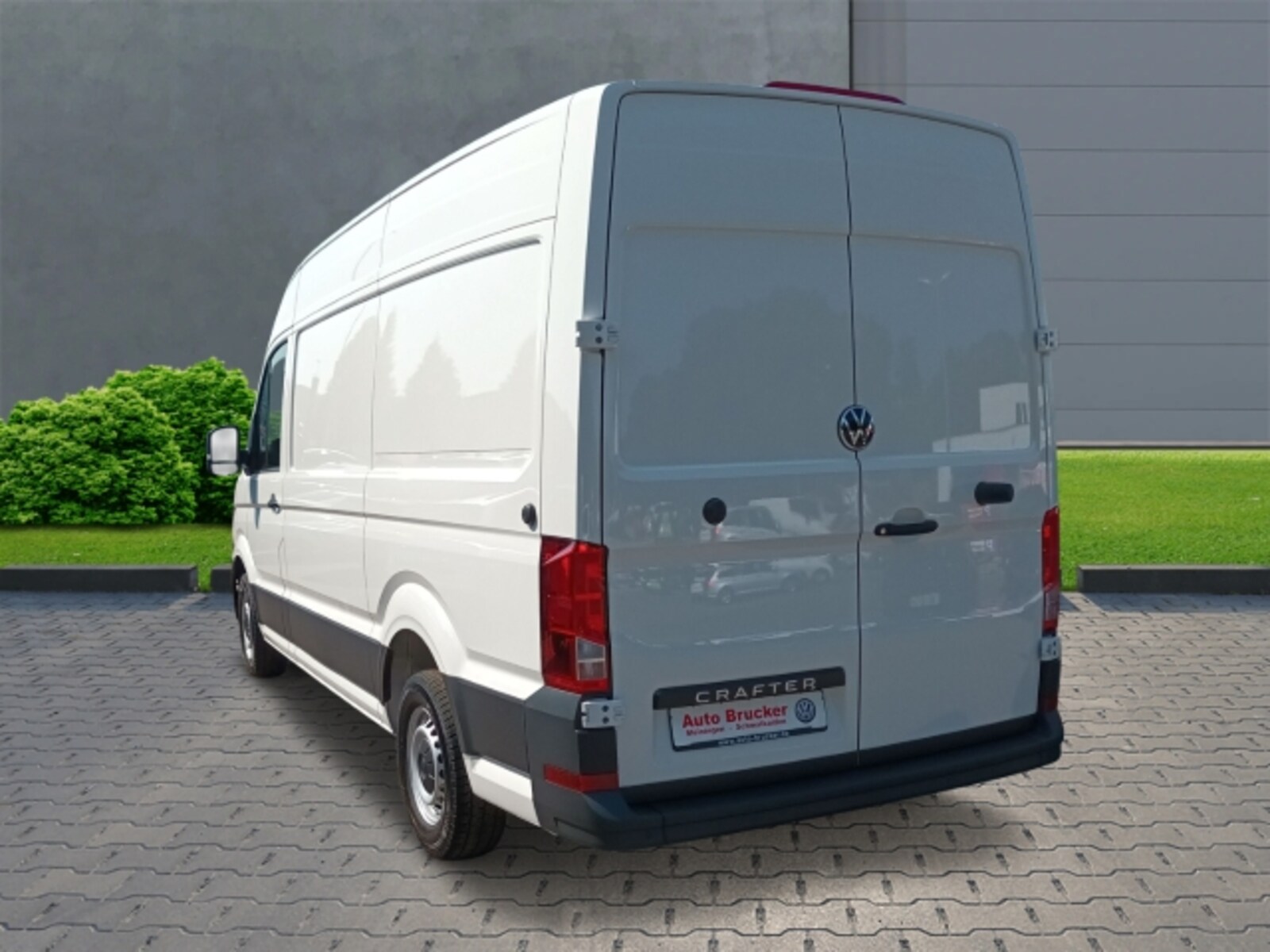 Volkswagen Crafter Kasten mittlerer Radstand – Bild 2