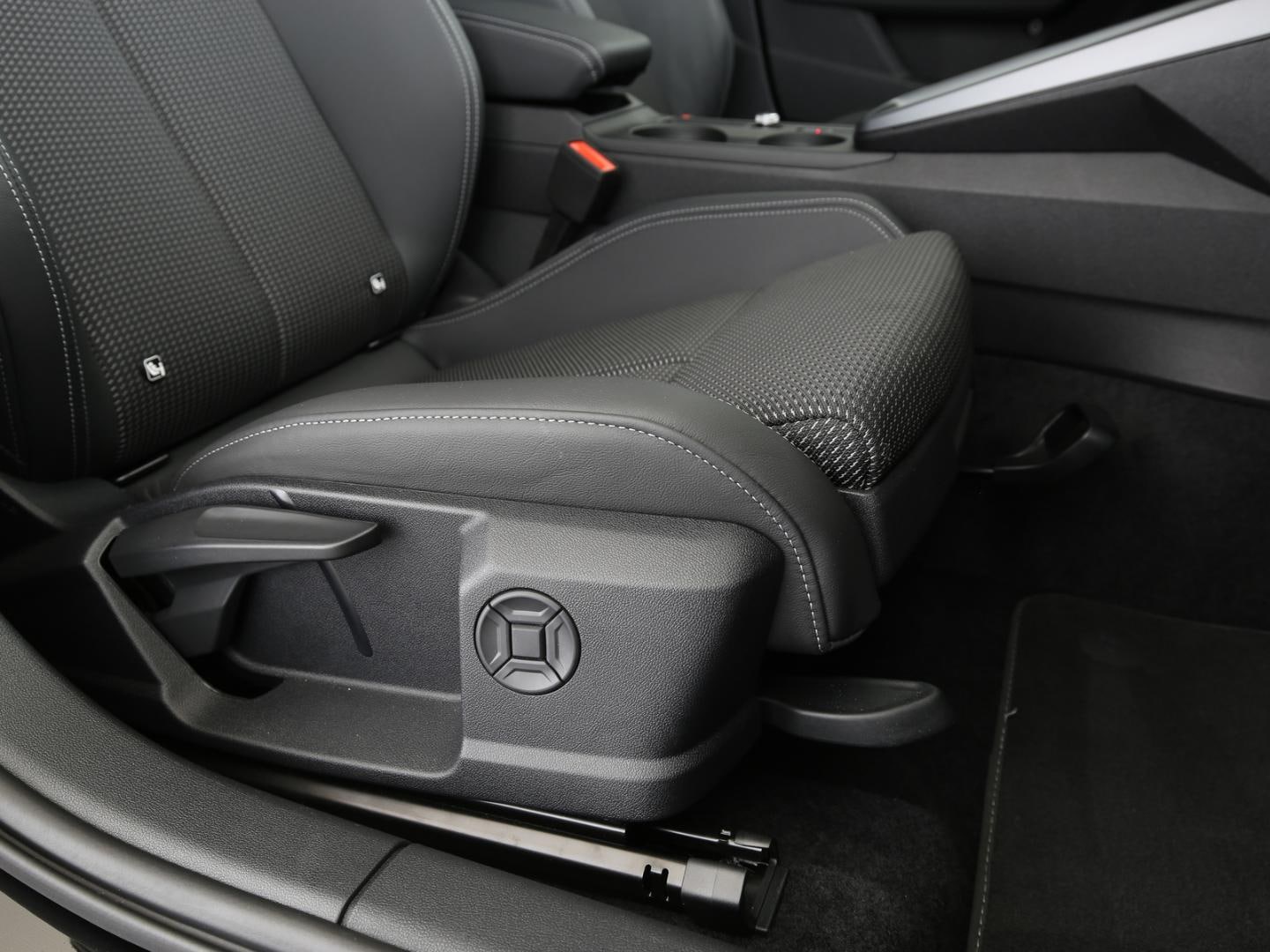 Bild über Audi A3 allstreet TFSI e TFSI e 150 kW S tronic - für weitere Informationen kontaktieren Sie den Audi Partner