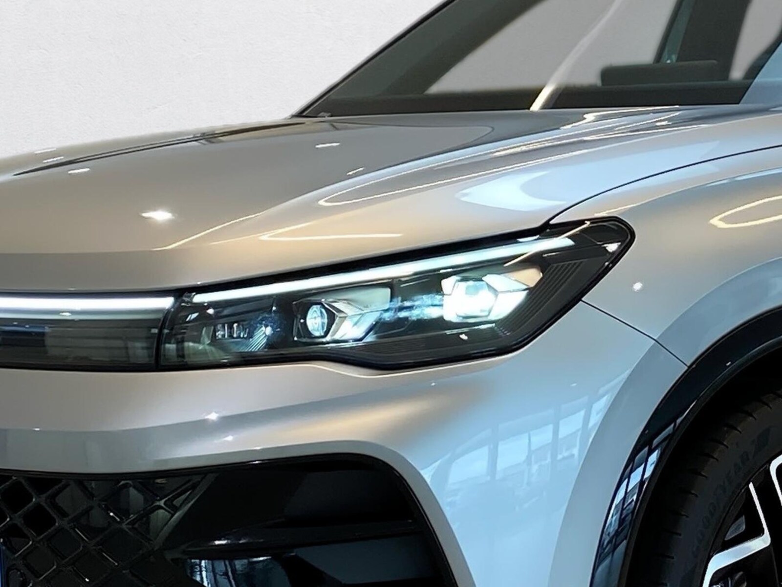 Volkswagen Tiguan – Bild 13