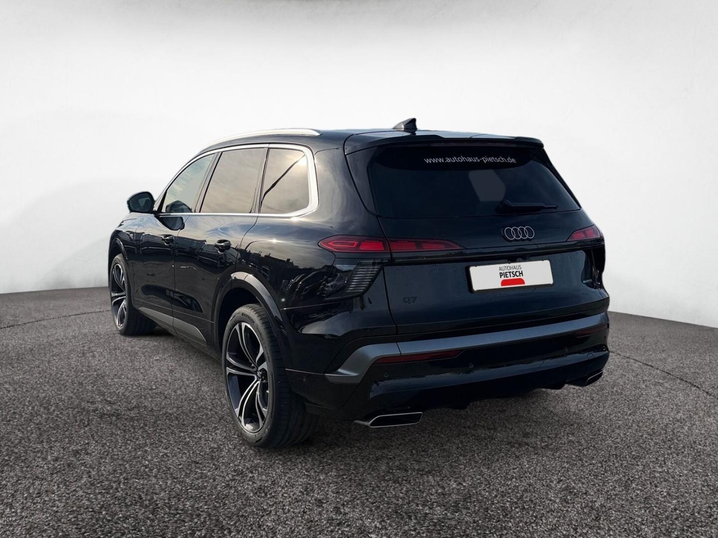 Bild über Audi Q7 SUV TDI quattro 220 kW tiptronic - für weitere Informationen kontaktieren Sie den Audi Partner