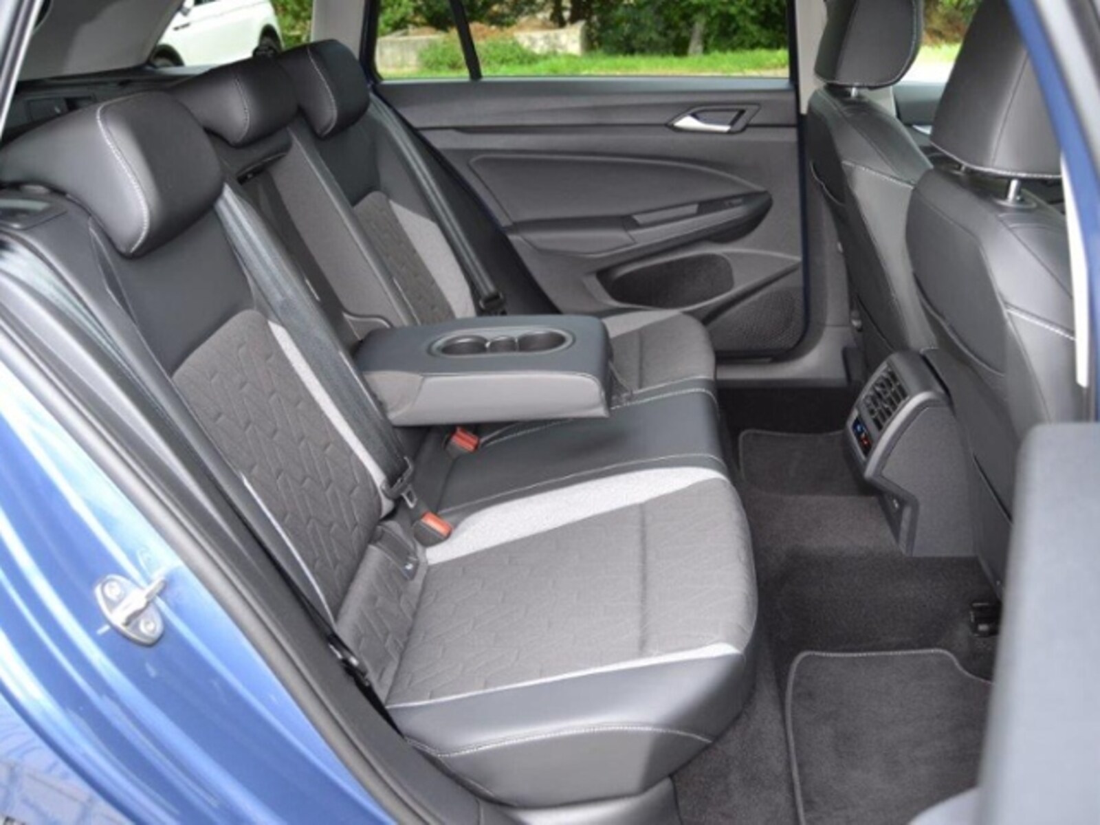 Volkswagen Golf Variant – Bild 9