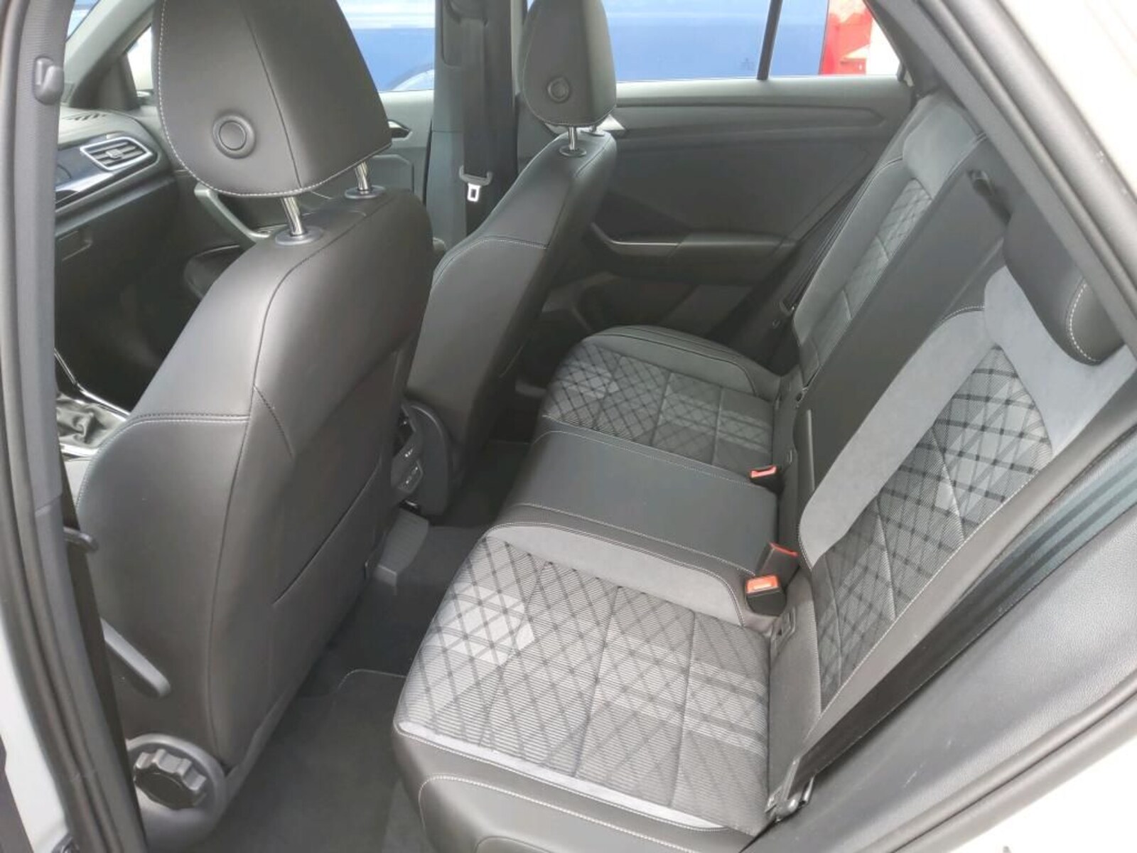 Volkswagen T-Roc – Bild 9
