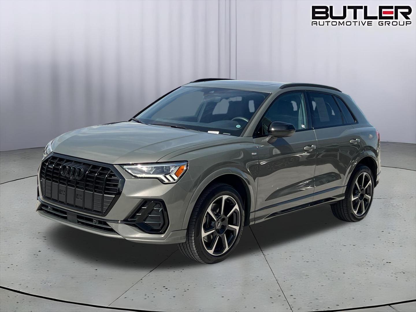 2025 Audi Q3 45 TFSI S Line Premium Plus quattro's photo