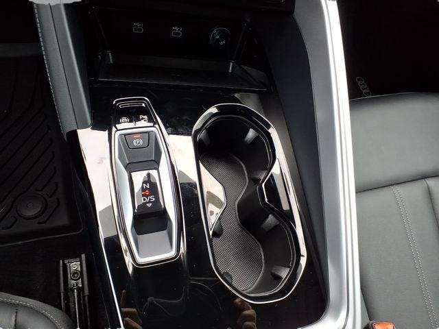2025 Audi Q5 Premium - Photo 15