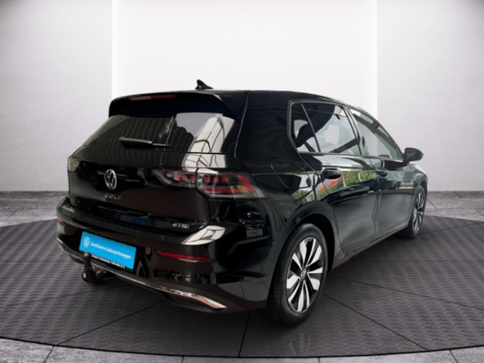 Volkswagen Golf Life