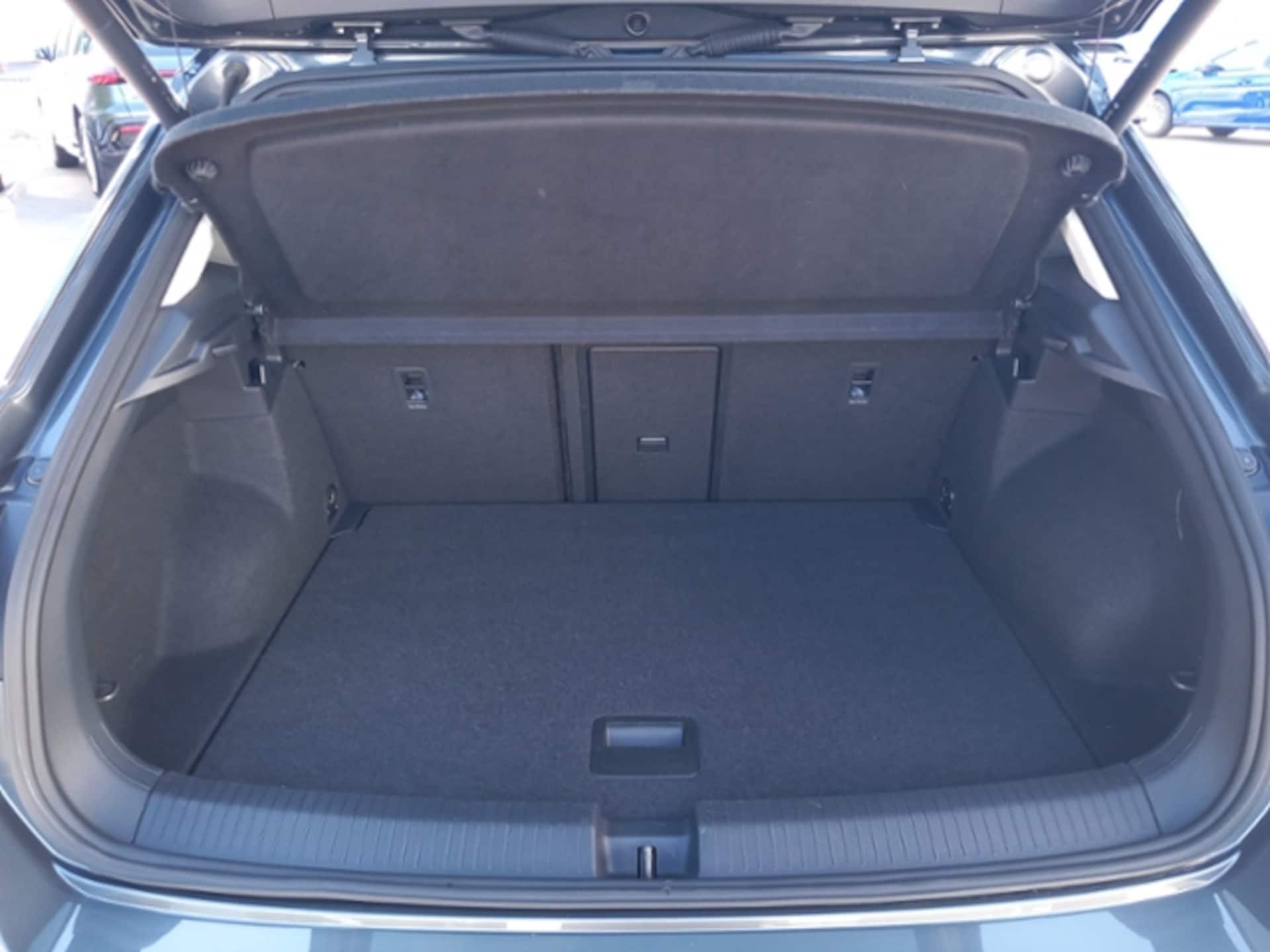 Volkswagen T-Roc Active