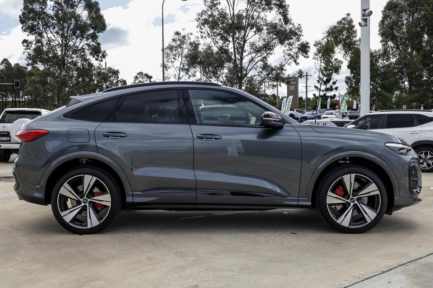 Image about Audi Q5 Sportback e-hybrid quattro S tronic