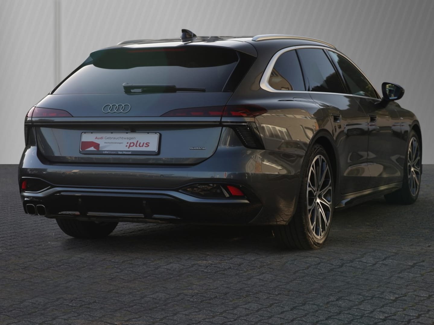 Bild über Audi A6 Avant TDI quattro 150 kW S tronic - für weitere Informationen kontaktieren Sie den Audi Partner