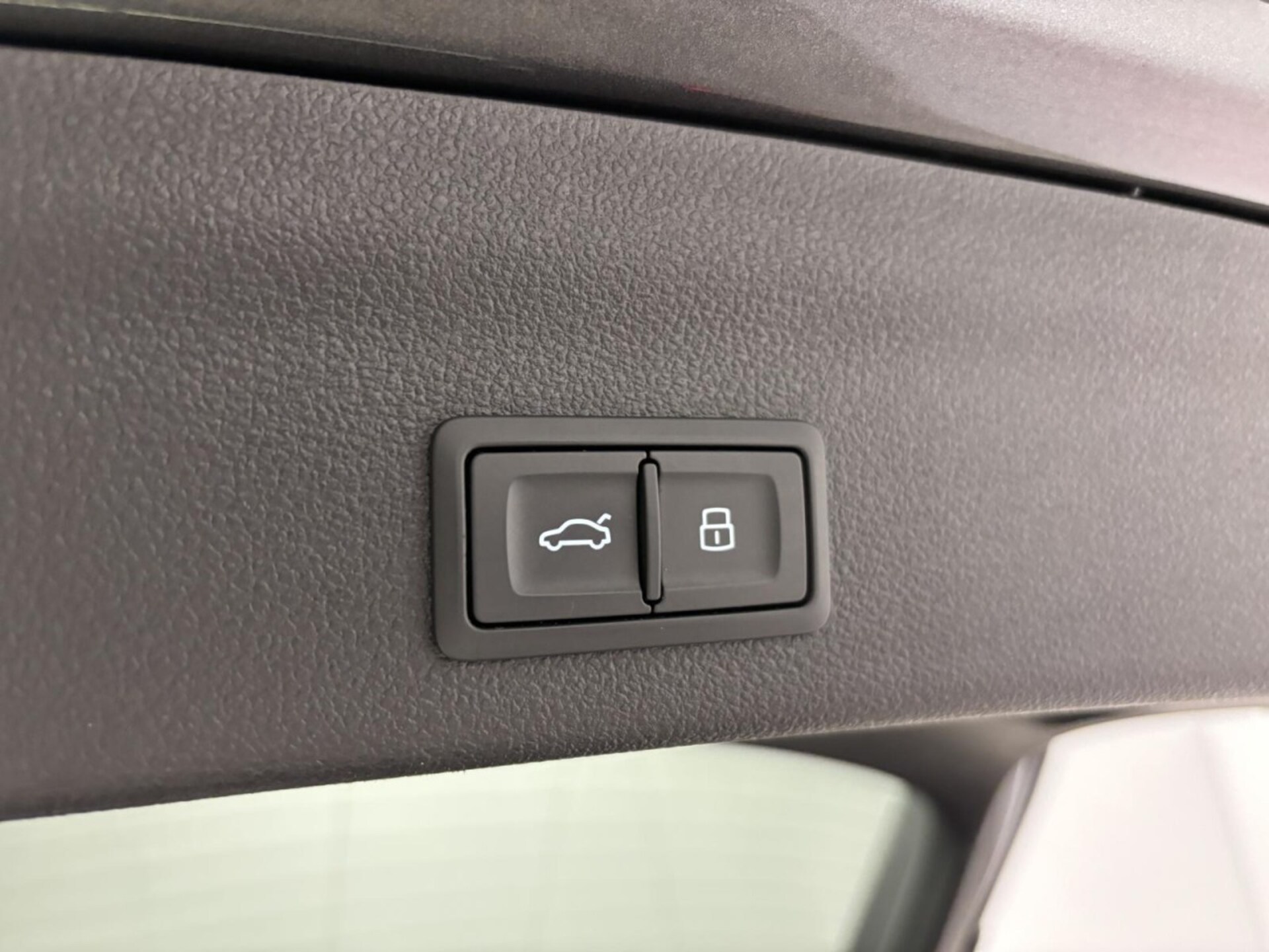 Audi S6 Avant