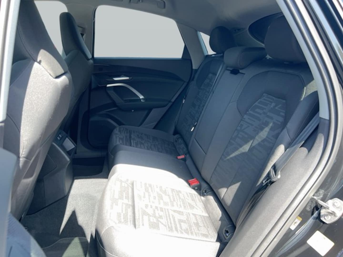 Bild über Audi Q5 Sportback TDI quattro 150 kW S tronic - für weitere Informationen kontaktieren Sie den Audi Partner