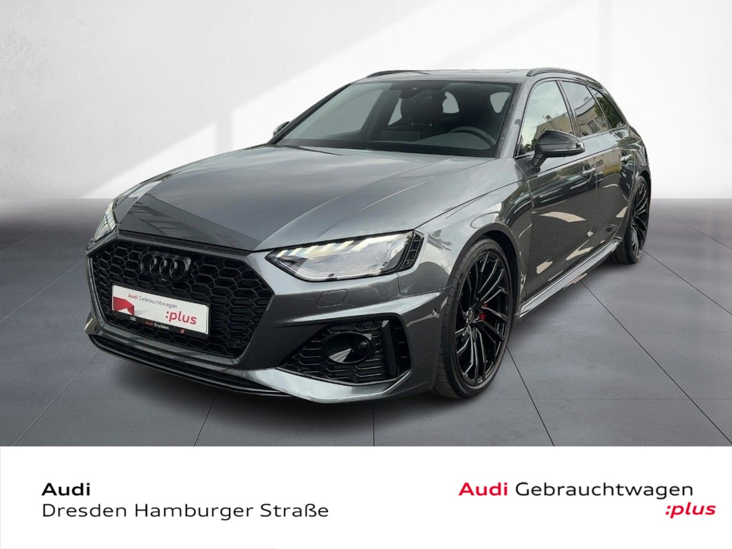 Bild über Audi RS 4 Avant TFSI quattro tiptronic - für weitere Informationen kontaktieren Sie den Audi Partner