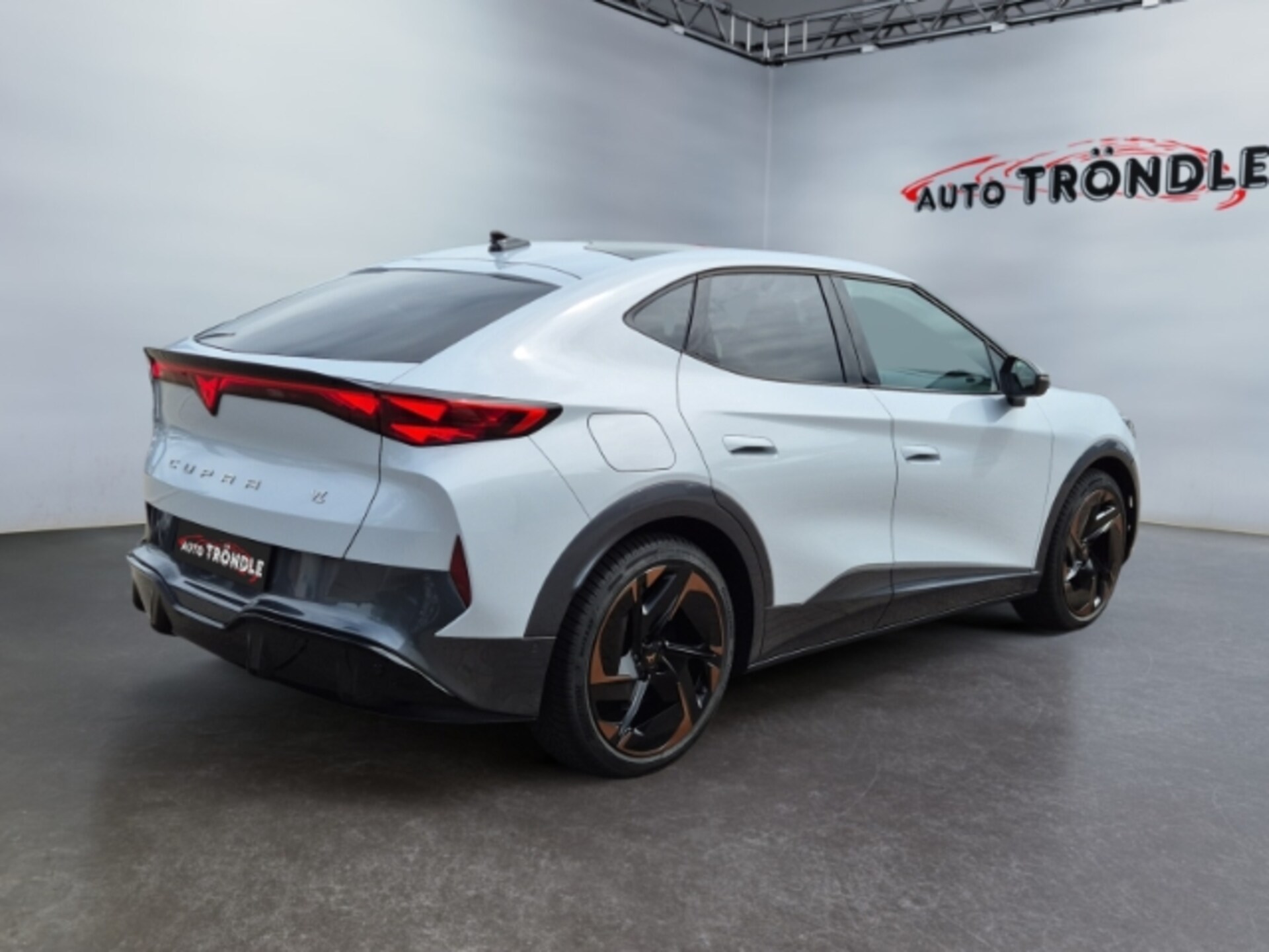 CUPRA Tavascan VZ