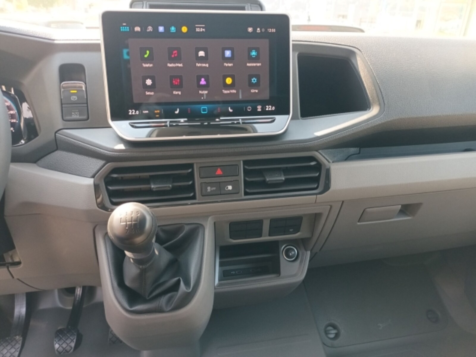 Volkswagen Crafter Kasten mittlerer Radstand – Bild 11