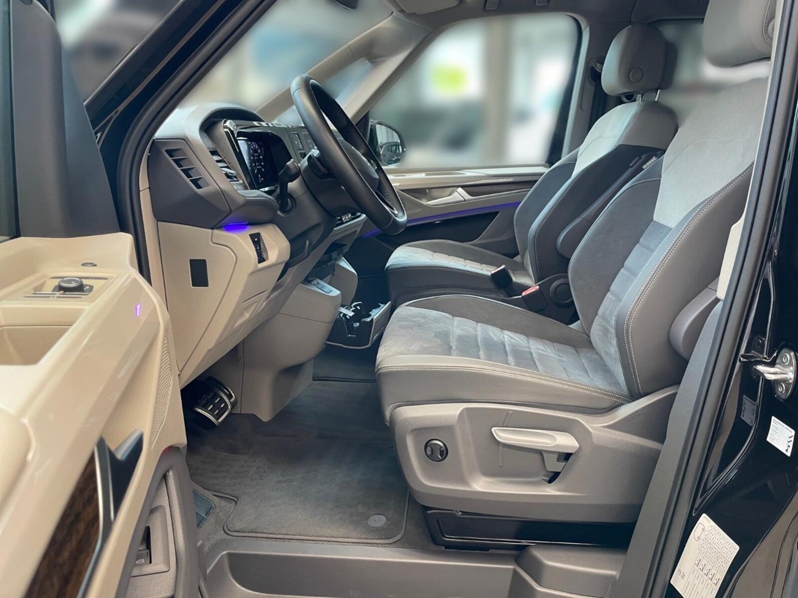 Volkswagen Multivan Langversion – Bild 9
