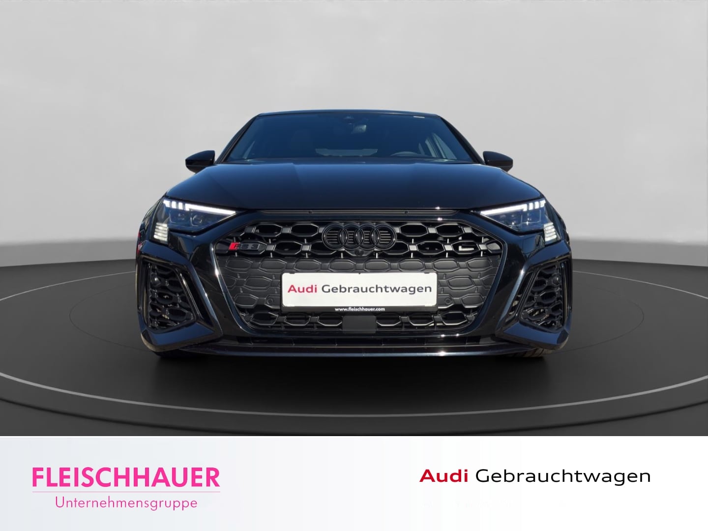Bild über Audi RS 3 Limousine TFSI quattro S tronic - für weitere Informationen kontaktieren Sie den Audi Partner