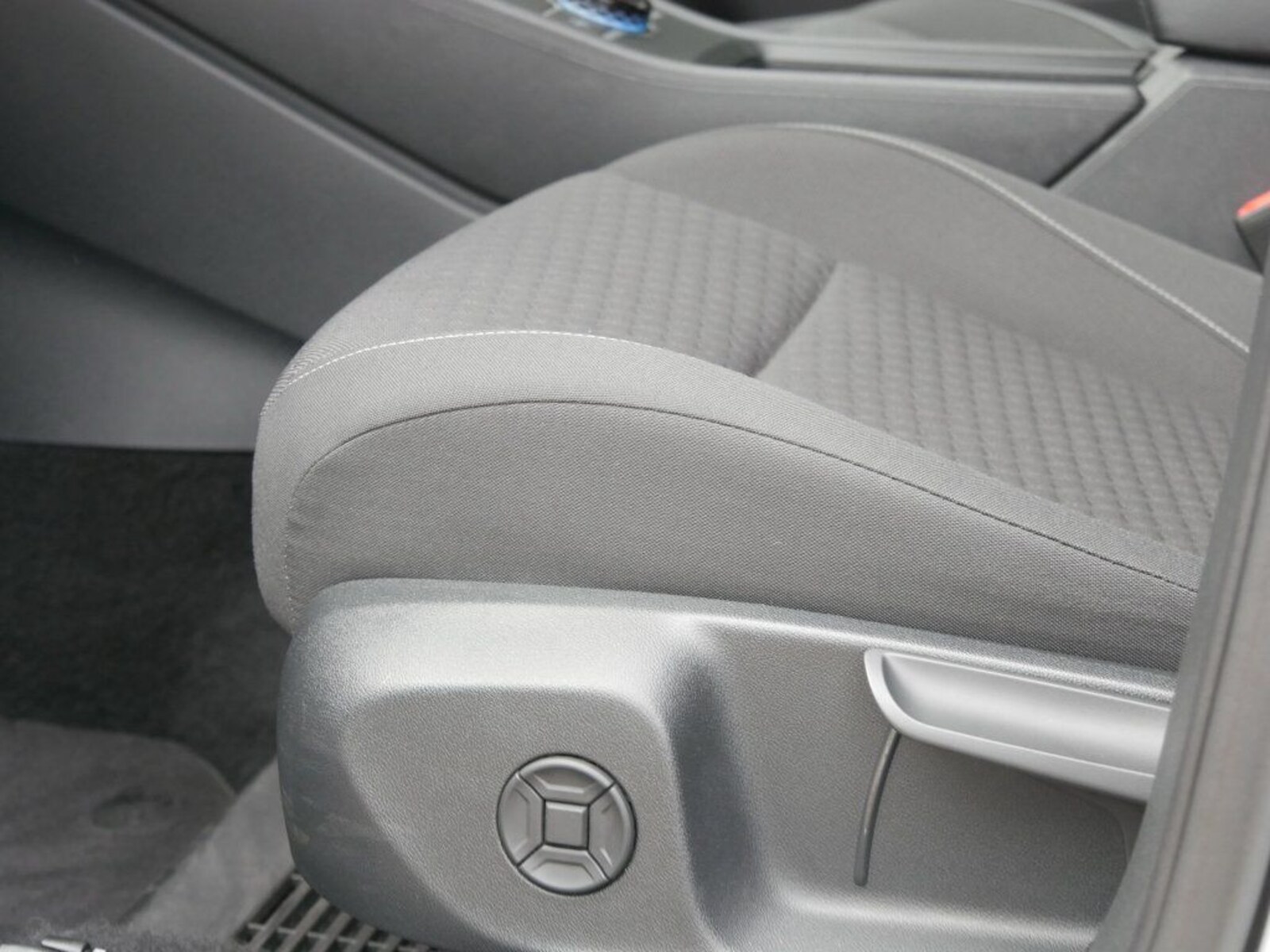 Volkswagen T-Roc – Bild 12