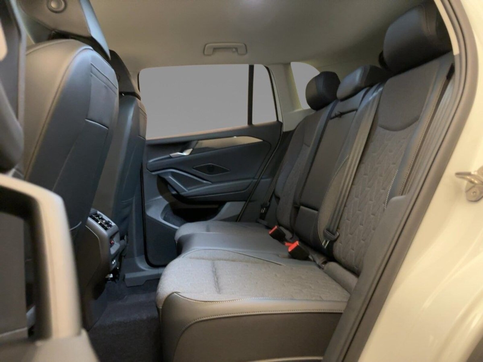 Volkswagen Tiguan – Bild 7