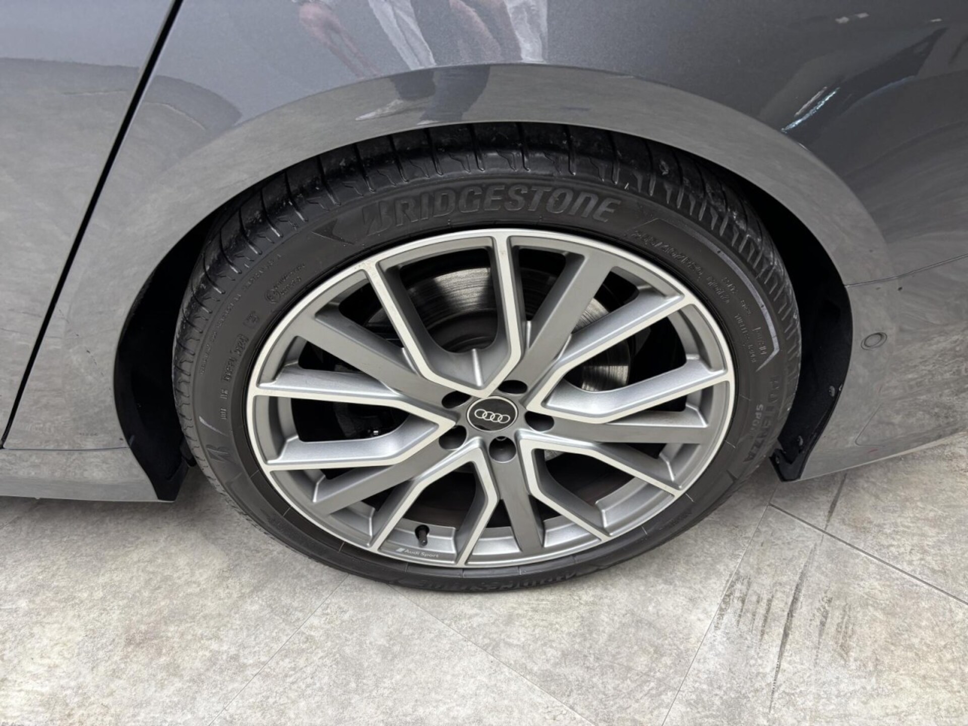 Audi S6 Avant