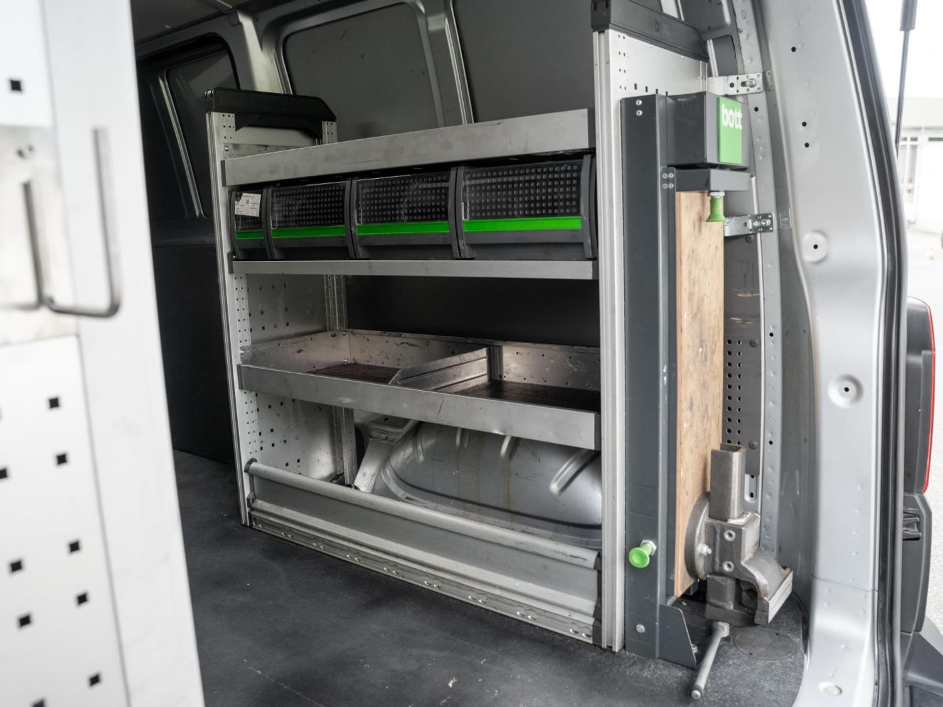 Volkswagen T6.1 Transporter Kasten langer Radstand