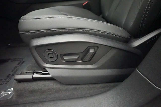 2027 Audi Q8 Premium Plus - Photo 29