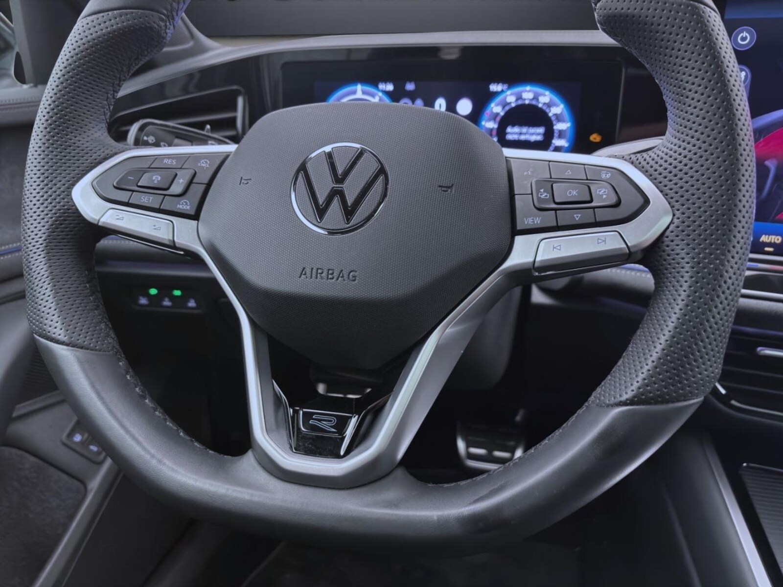 Volkswagen Passat – Bild 12