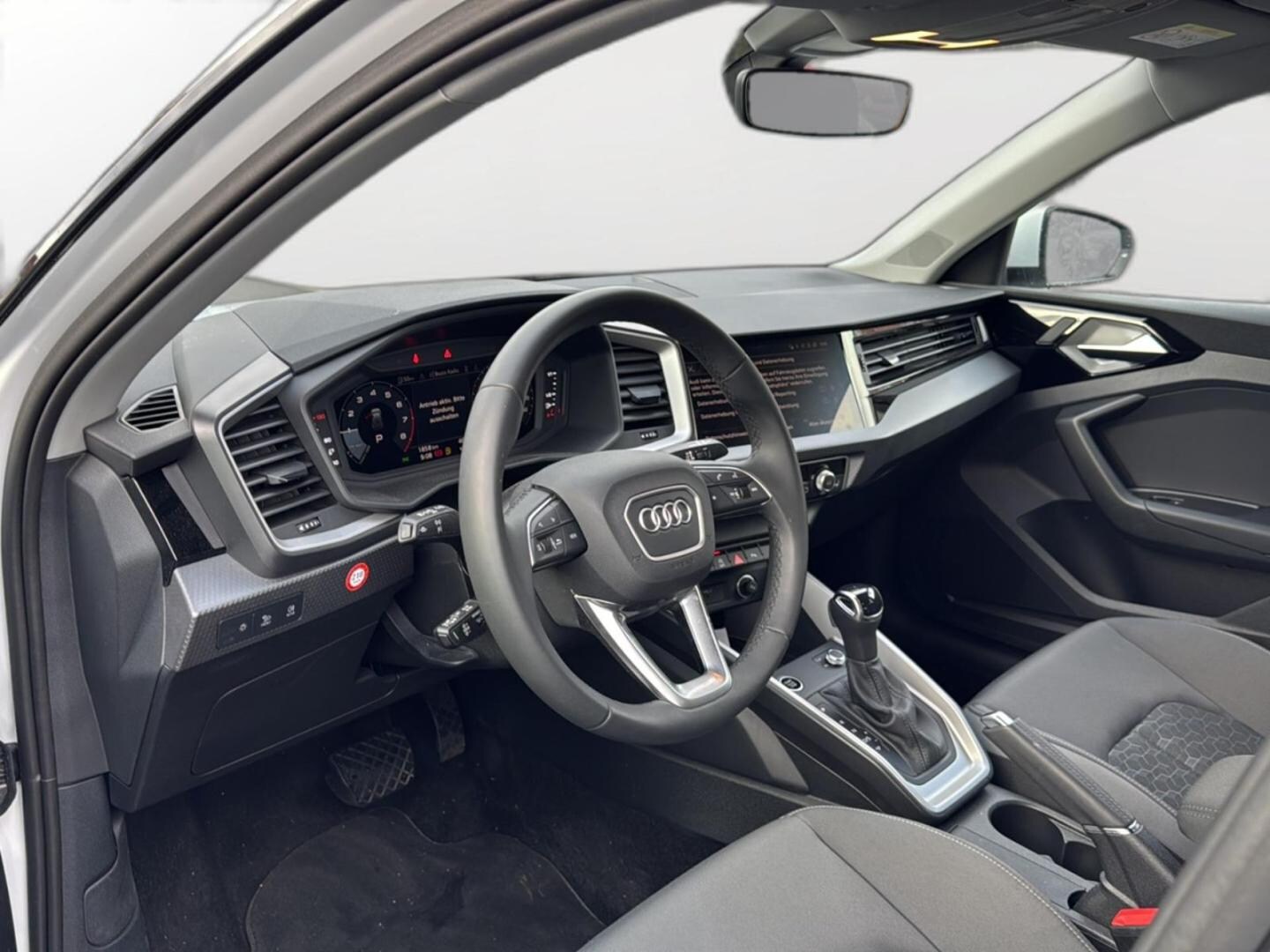 Bild über Audi A1 Sportback S line 25 TFSI S tronic - für weitere Informationen kontaktieren Sie den Audi Partner
