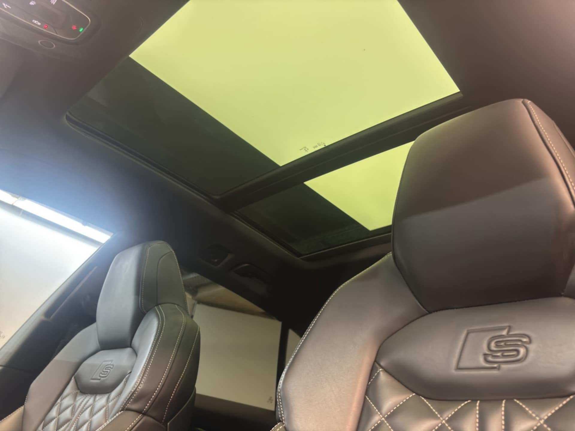 Audi SQ8 SUV