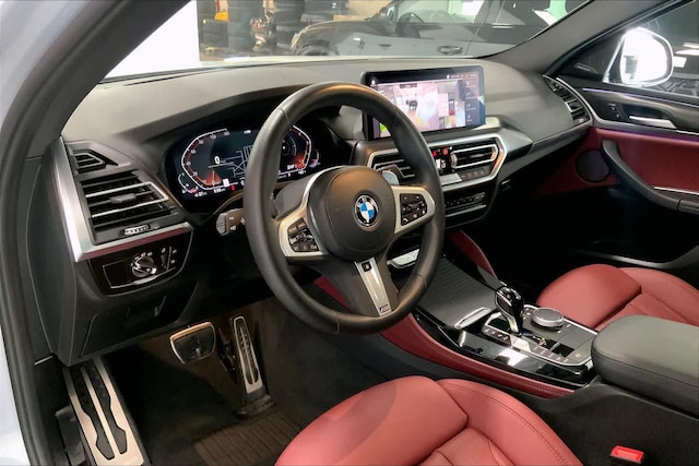 2023 BMW X4