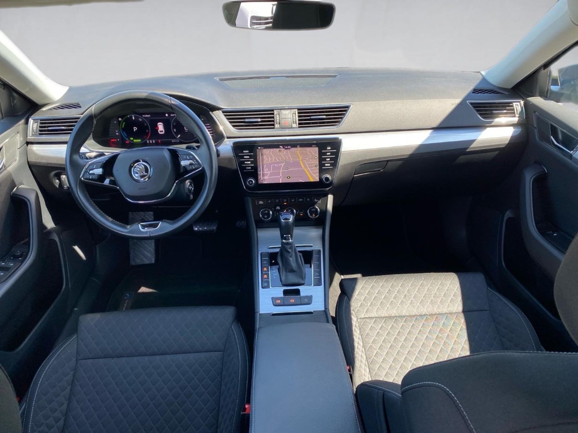 Skoda Superb Combi Ambition