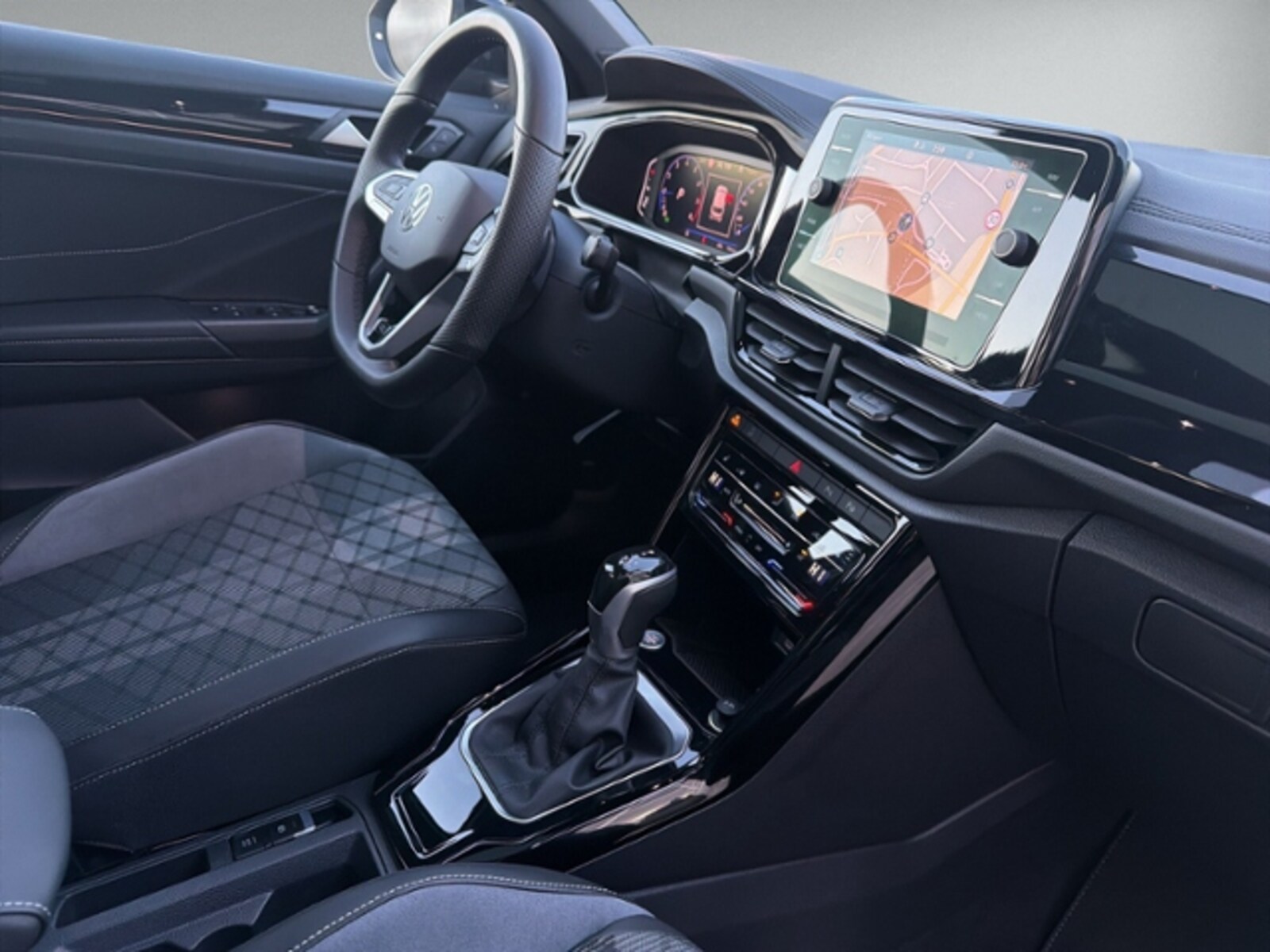 Volkswagen T-Roc – Bild 15